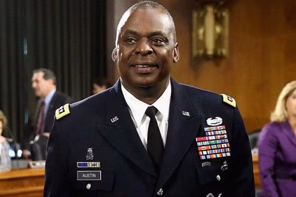 Lầu Năm Góc thúc đẩy quy định về tiêm chủng bắt buộc trong quân đội