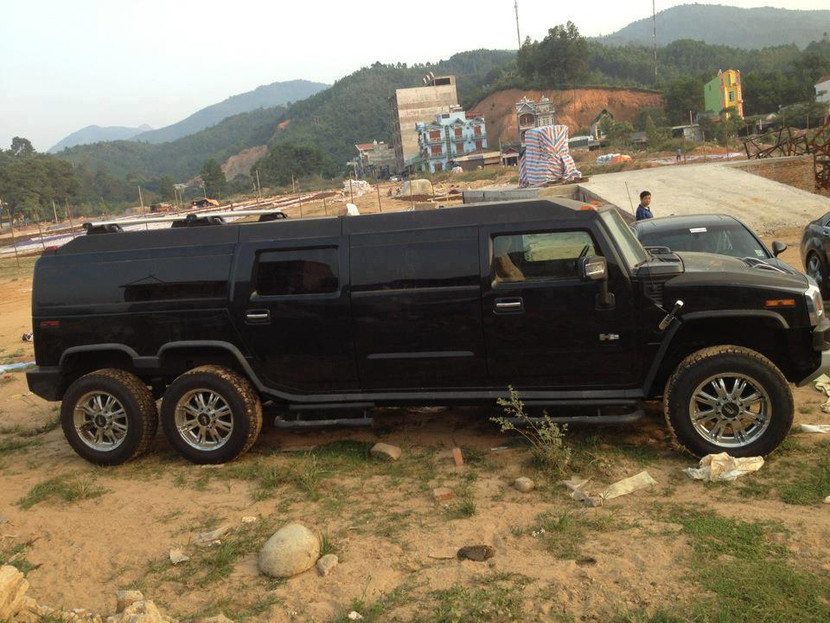 Siêu xe xuất hiện ở những nơi "lạ" tại Việt Nam ảnh 3