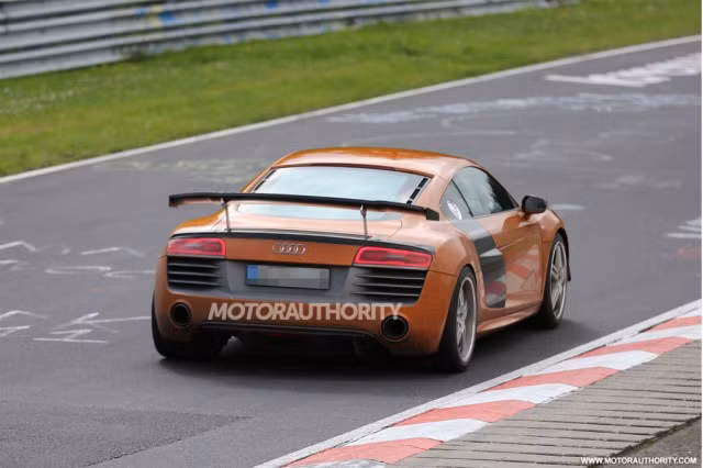 Rò rỉ thông tin ấn tượng về Audi R8 2015 ảnh 1