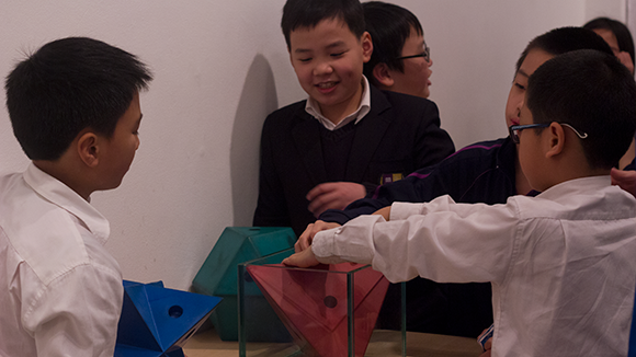 Chạm vào toán học ảnh 13