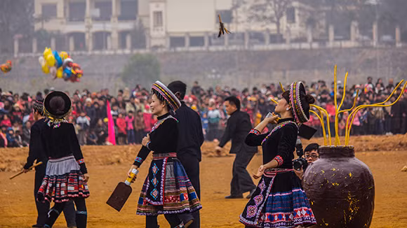 Mãn nhãn xem ngựa đua Bắc Hà sải vó tại Thủ đô ảnh 3