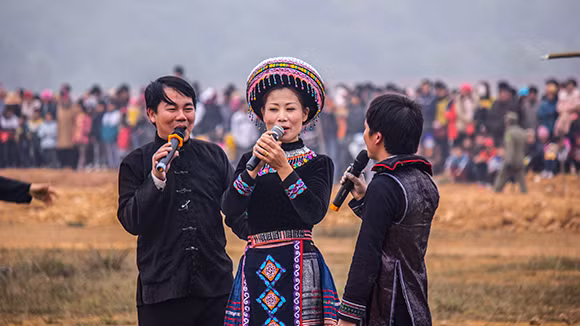 Mãn nhãn xem ngựa đua Bắc Hà sải vó tại Thủ đô ảnh 2