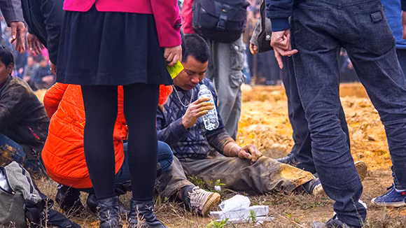 Mãn nhãn xem ngựa đua Bắc Hà sải vó tại Thủ đô ảnh 15