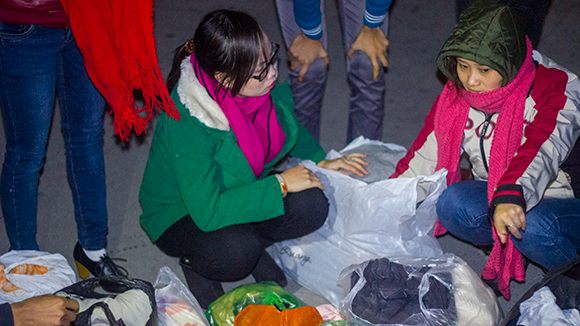 Ấm lòng trong "Đêm không ngủ" với người vô gia cư ảnh 1