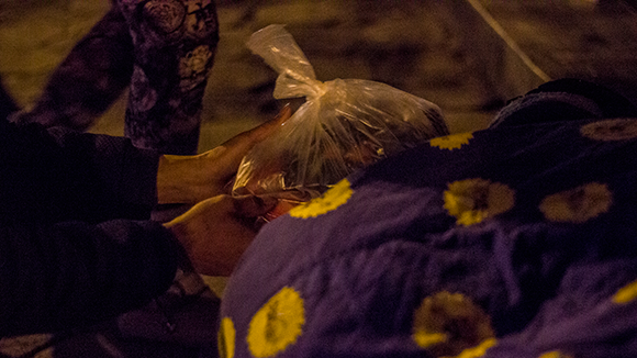 Ấm lòng trong "Đêm không ngủ" với người vô gia cư ảnh 7