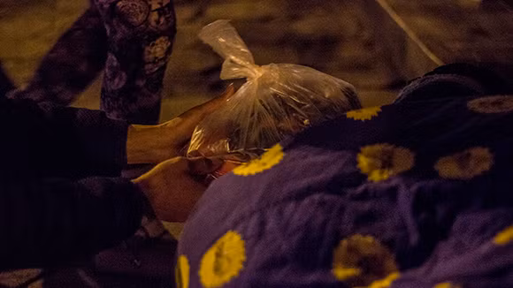 Ấm lòng trong "Đêm không ngủ" với người vô gia cư ảnh 7