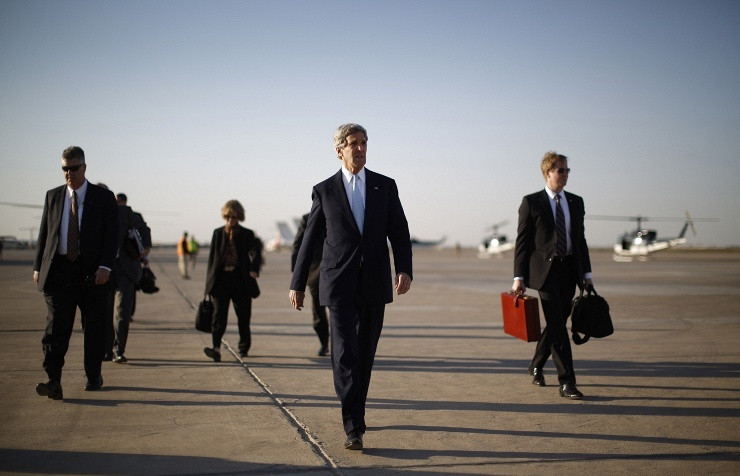 Ngoại trưởng Mỹ tới Baghdad trong khi tình hình Iraq ngày một xấu đi ảnh 1