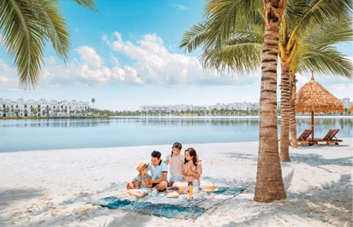 Nhiều gia đình ở những khu vực “phố cũ” đã dịch chuyển về đại đô thị Vinhomes Ocean Park với phong cách sống nghỉ dưỡng 365 ngày như tại resort. Nhiều gia đình ở những khu vực “phố cũ” đã dịch chuyển về đại đô thị Vinhomes Ocean Park với phong cách sống nghỉ dưỡng 365 ngày như tại resort.