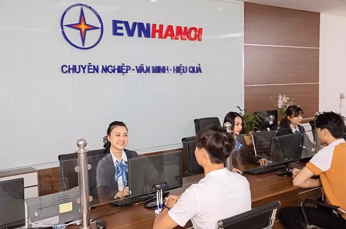 Thanh toán tiền điện không dùng tiền mặt giúp khách hàng tiết kiệm chi phí đi lại, an toàn, thuận tiện.