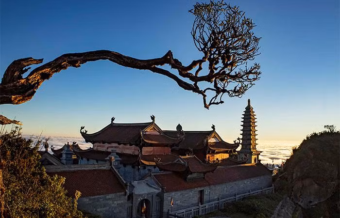 Quần thể tâm linh trên đỉnh Fansipan thuộc KDL Sun World Fansipan Legend (Ảnh: Hiệp Đình Yến)