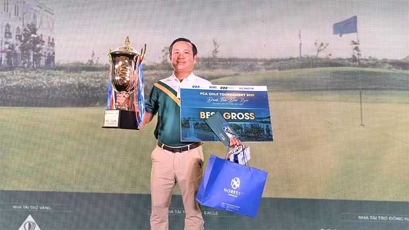 Golfer Mai Đức Thủy lên ngôi vô địch FCA Golf Tournament 2021