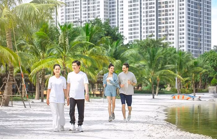 Mùa thu là thời điểm tận hưởng sự thoáng đãng và trong trẻo của hồ điều hòa.