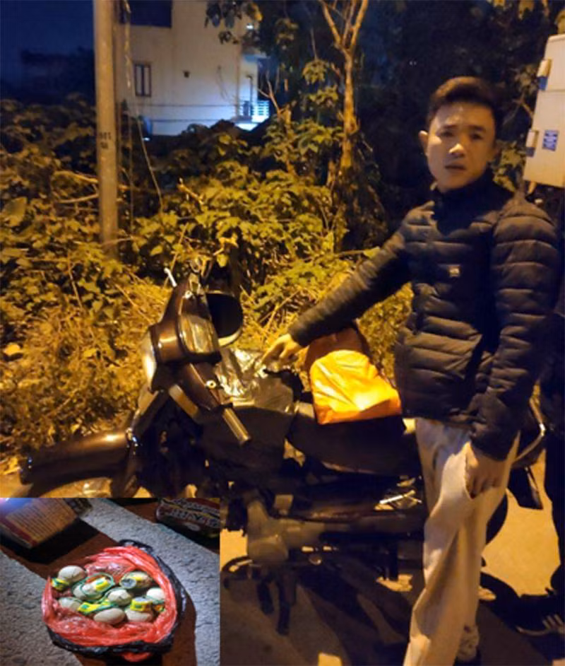 Đỗ Văn Long và tang vật tại hiện trường bị bắt quả tang