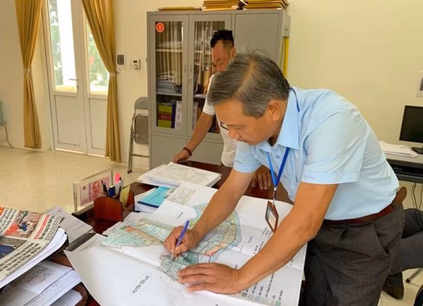 Ông Mậu tại thời điểm đương chức Ông Mậu tại thời điểm đương chức