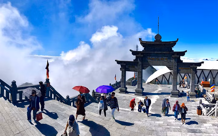 Du khách đổ lên Sapa tháng 10/2020