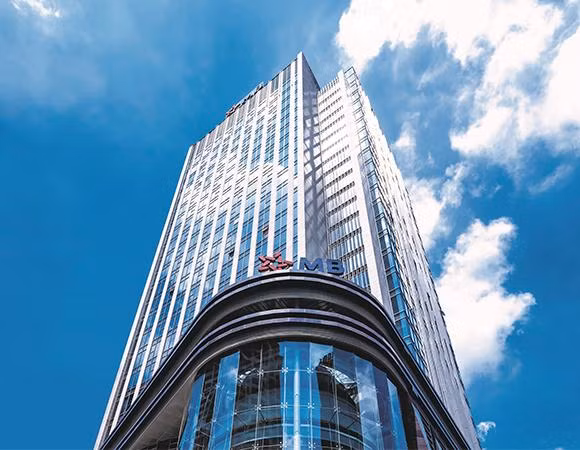 Fitch Ratings nâng bậc tín nhiệm của MB từ mức B+ lên BB-, triển vọng tích cực Fitch Ratings nâng bậc tín nhiệm của MB từ mức B+ lên BB-, triển vọng tích cực