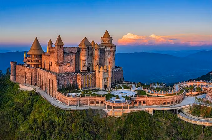 Sun World Ba Na Hills - Điểm du lịch hấp dẫn biểu tượng hàng đầu thế giới