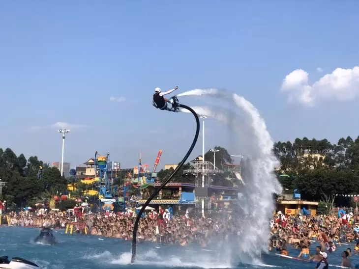 Show nghệ thuật thể thao mạo hiểm Jetski sẽ có mặt tại Công viên châu Á - Đà Nẵng từ ngày 10/6 (Ảnh minh họa)