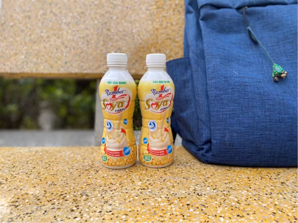 Phiên bản đóng chai tiện lợi đã giúp Number 1 Soya Canxi nhanh chóng thu hút người trẻ năng động