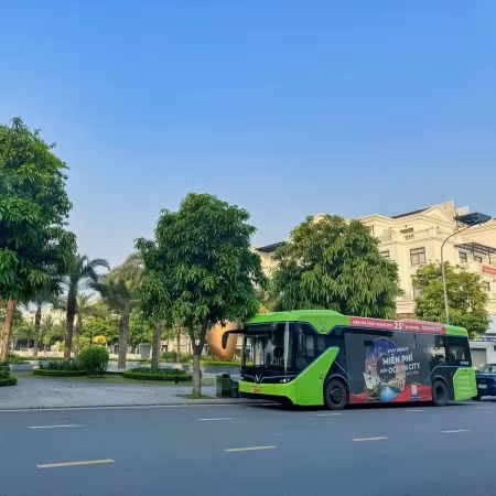 Việc di chuyển tới Vinhomes Royal Island ngày càng dễ dàng, tiện lợi Việc di chuyển tới Vinhomes Royal Island ngày càng dễ dàng, tiện lợi