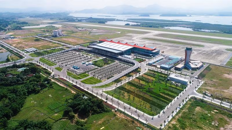 Việt Nam mới có 1 sân bay duy nhất do tư nhân xây dựng là Cảng hàng không quốc tế Vân Đồn (Quảng Ninh).