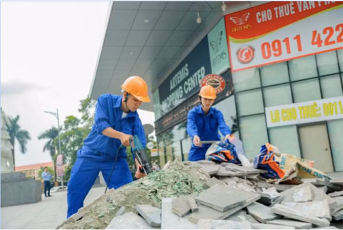 Vận động liên tục trong thời tiết nắng nóng sẽ khiến cơ thể mất nước và giảm sự bền bỉ