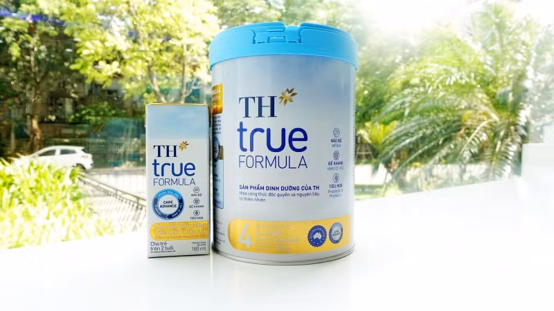 TH true FORMULA là một trong những giải pháp giúp bố mẹ đáp ứng nhu cầu dinh dưỡng cho con trẻ trong bối cảnh bữa ăn hàng ngày của trẻ Việt Nam thiếu đến 50% nhu cầu vi chất.