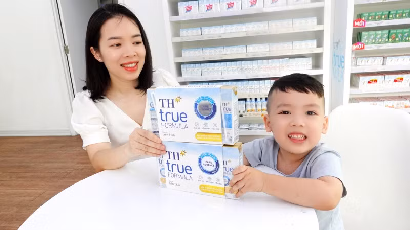 TH true FORMULA là sản phẩm dinh dưỡng công thức từ sữa tươi tại Việt Nam.