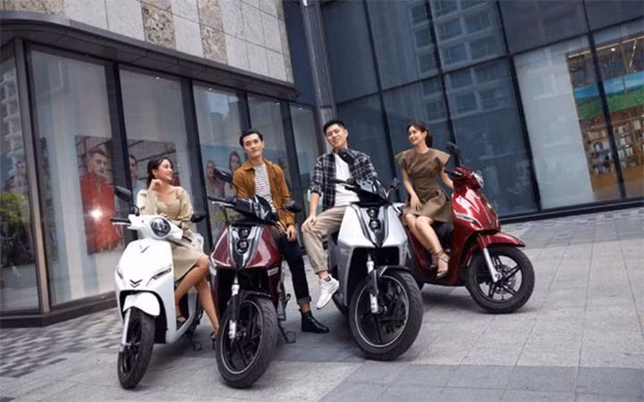 Xe máy điện VinFast với thiết kế hiện đại và thông minh. Xe máy điện VinFast với thiết kế hiện đại và thông minh.