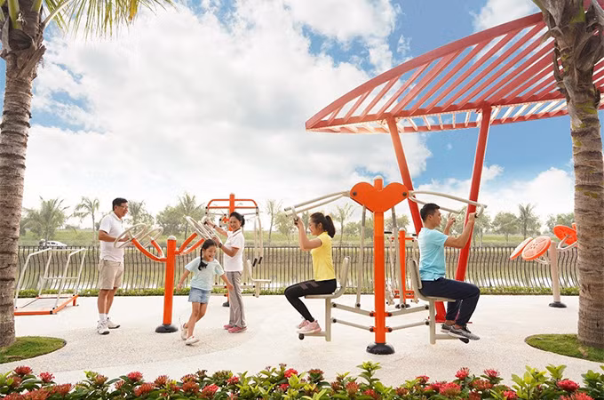 Công viên gym bên hồ San Hô với hàng trăm máy tập ngoài trời nhập khẩu từ châu Âu