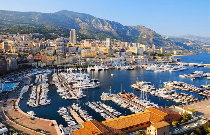 Hàng trăm du thuyền hạng sang tề tựu tại cảng Hercules dịp Triển lãm du thuyền Monaco hàng năm