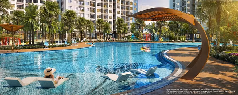 The Miami sở hữu bể bơi ngoài trời rộng tới 1.000m2, là nơi cư dân có thể tận hưởng làn nước trong mát như tại các resort nghỉ dưỡng. The Miami sở hữu bể bơi ngoài trời rộng tới 1.000m2, là nơi cư dân có thể tận hưởng làn nước trong mát như tại các resort nghỉ dưỡng.