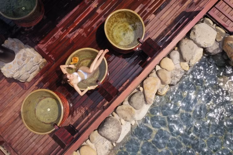 Hệ thống tắm khoáng nóng kết hợp nghỉ dưỡng trong không gian đậm chất Nhật Bản Hệ thống tắm khoáng nóng kết hợp nghỉ dưỡng trong không gian đậm chất Nhật Bản