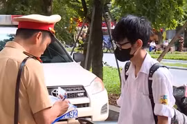 CSGT xử lý hàng nghìn trường hợp học sinh vi phạm giao thông 