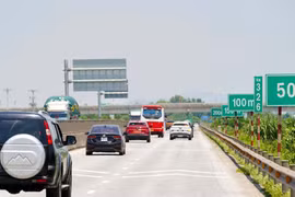 CSGT làm rõ quy định xử phạt lỗi không giữ khoảng cách trên cao tốc