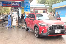 Đề xuất doanh nghiệp tự quyết định giá bán lẻ xăng dầu