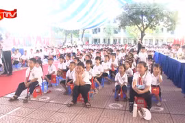 Dự kiến cấm việc Hội phụ huynh thu tiền hộ nhà trường