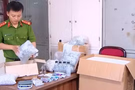 Nhóm đối tượng mua bán tinh dầu ma túy "núp bóng" thuốc lá điện tử quy mô toàn quốc lớn sa lưới
