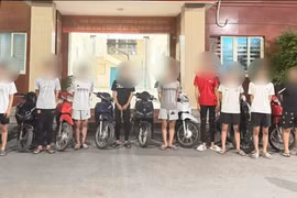 17 đối tượng lạng lách, bốc đầu xe mô tô tại khu vực SVĐ Mỹ Đình bị triệu tập | ATV ngày 15/10/2026