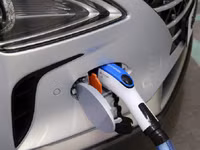 Hyundai trình làng xe chạy bằng nhiên liệu hydro mới