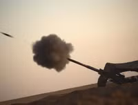 Mỹ bất ngờ đưa lựu pháo mạnh nhất hành tinh tới Syria, dội bão lửa xuống IS