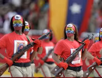 Bất ngờ trước vẻ đẹp nữ binh sĩ 'quốc gia hoa hậu' Venezuela