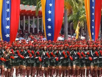 Bất ngờ trước vẻ đẹp nữ binh sĩ 'quốc gia hoa hậu' Venezuela