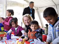 Xúc động ngắm những nụ cười tự nhiên của trẻ thơ Syria
