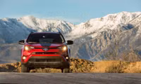 Toyota tăng tốc với phiên bản Adventure Rav4 năm 2018