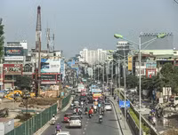Thi công cầu vượt An Dương - Nghi Tàm, phương tiện đi lại thế nào để không ùn tắc