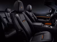 Choáng ngợp trước vẻ sang trọng của Rolls-Royce Dawn Black Badge