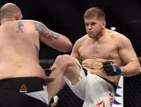 Những võ sĩ thực chiến MMA đáng sợ nhất thế giới hiện nay (3)