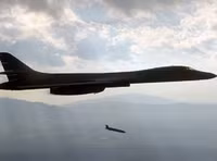 B-1B lần đầu phóng thành công 