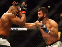 Những võ sĩ thực chiến MMA đáng sợ nhất thế giới hiện nay (3)